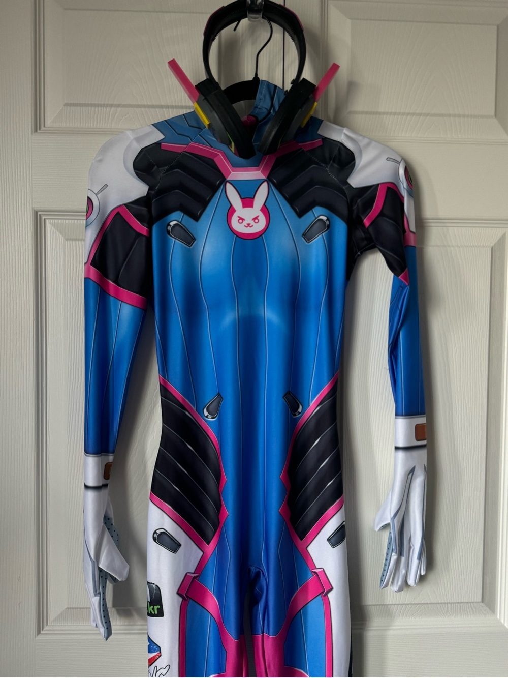 DVA jumpsuit + accessories cosplay overwatch